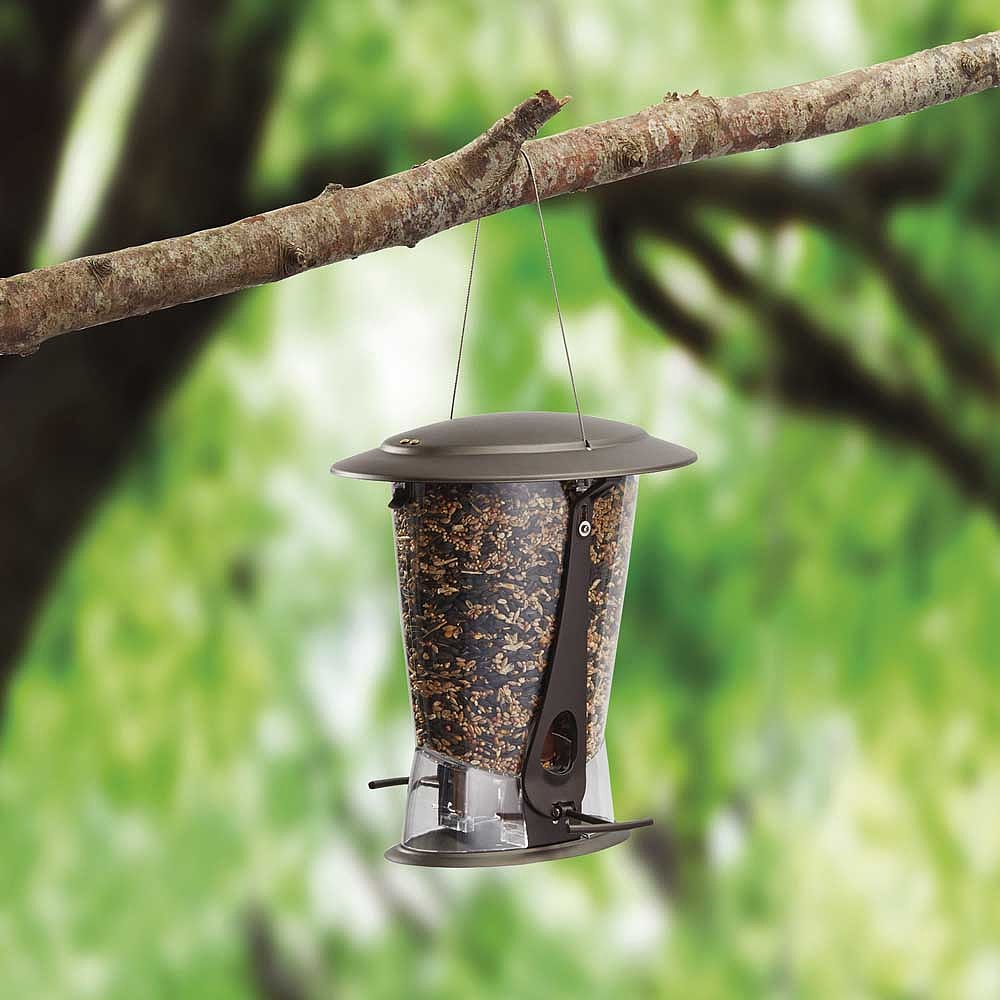 Supa X 1 Squirrel Proof Seed Feeder Van Meuwen